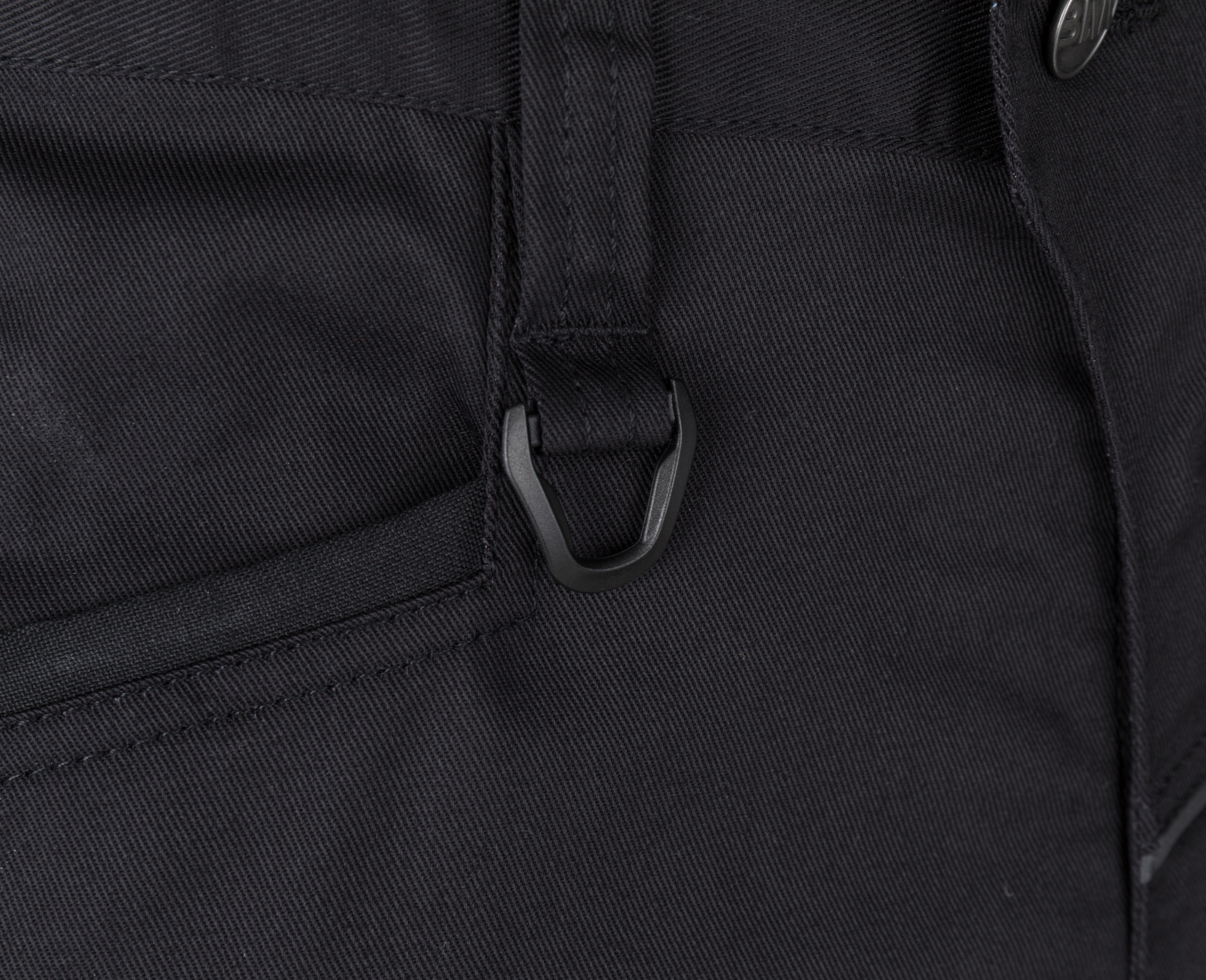 591430_1107120060_HENRIX_shorts_black_07.png