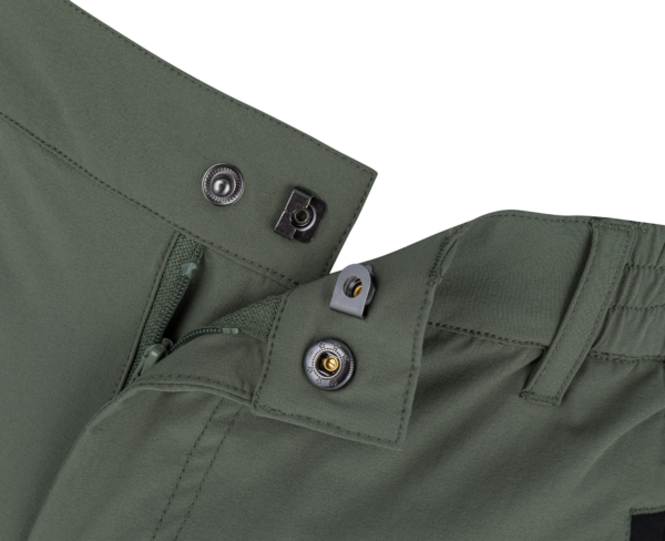 600949_0924120065_KRATOS_Shorts_green_black_5.png