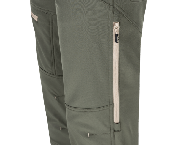 619987_0956130050_FORCE_Trousers_green_sand_06.png