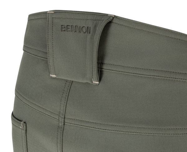 619988_0956130050_FORCE_Trousers_green_sand_07.png